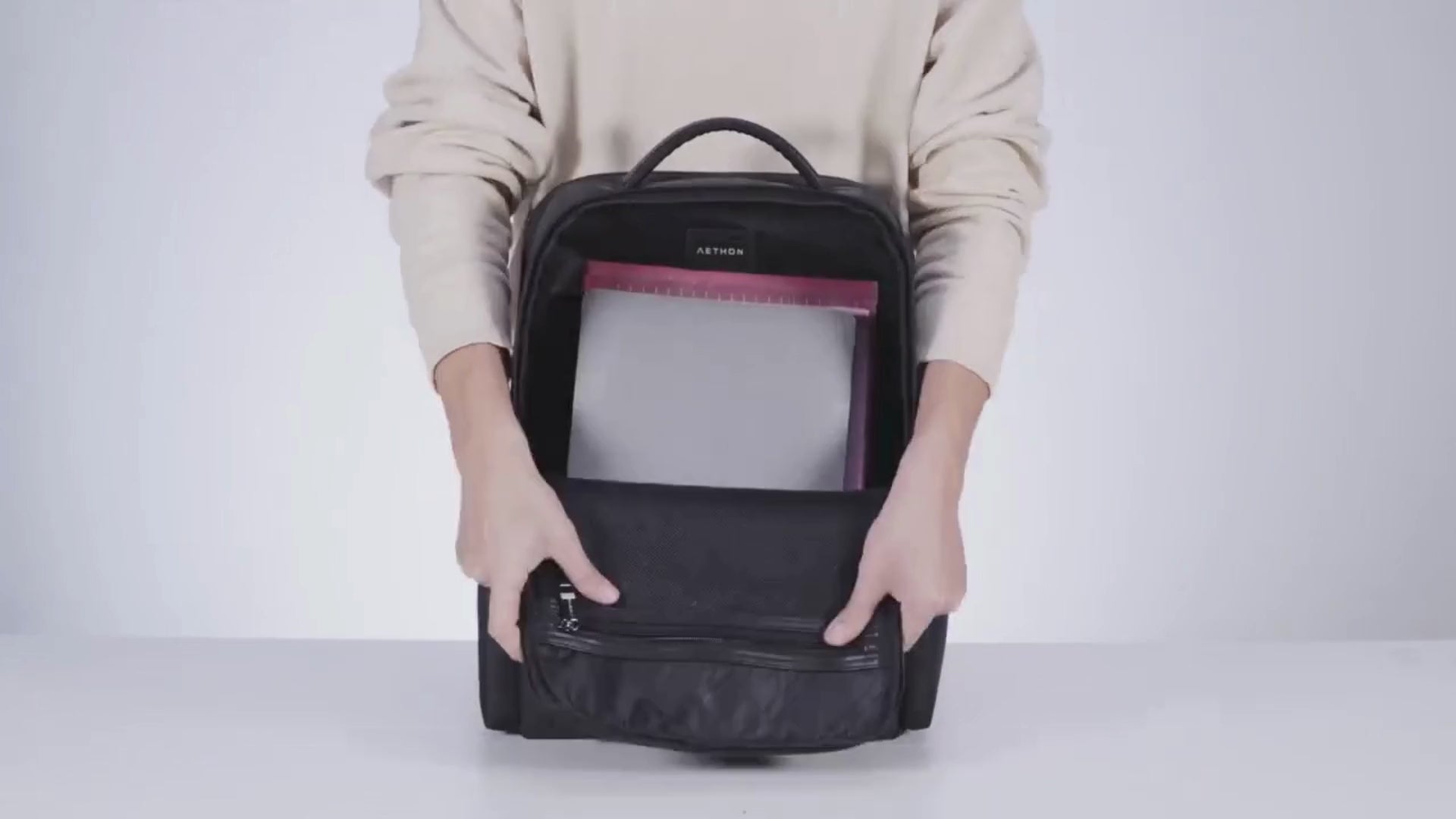 FlexPack Urban – The Ultimate Backpack Organizer for Work & Commute